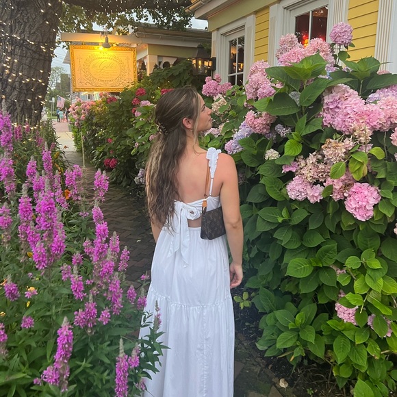 Meet your Posher, Julia - Picture 3 of 3